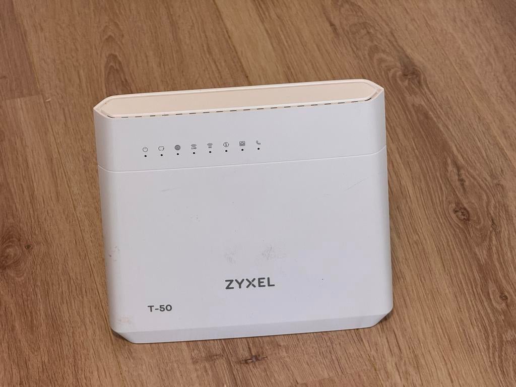 Zyxel T50 modem/router - Betrouwbaar en snel internet, Computers en Software, Routers en Modems, Ophalen of Verzenden, Gebruikt