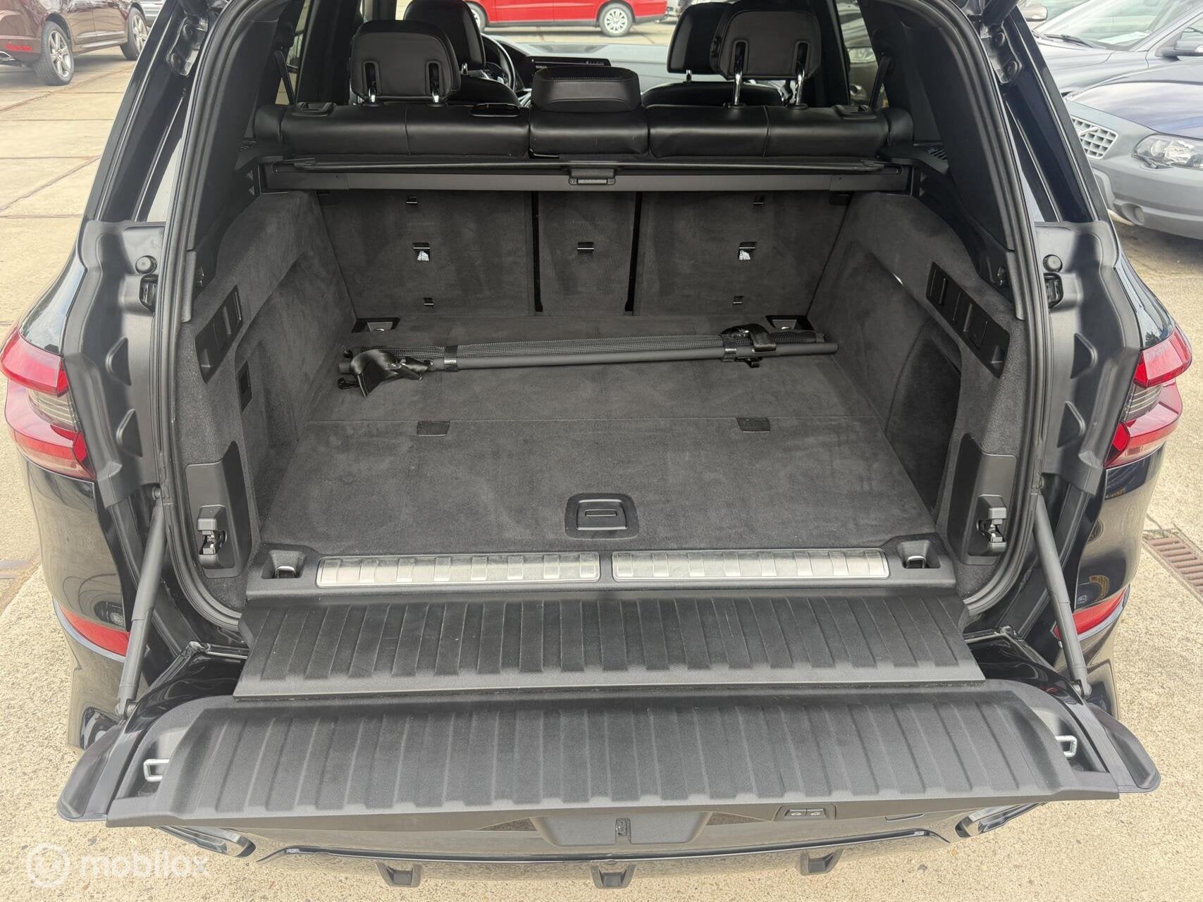 Foto 6 van BMW X5 xDrive45e M-SPORT ACC/SKYLOUNGE/4WD STURING