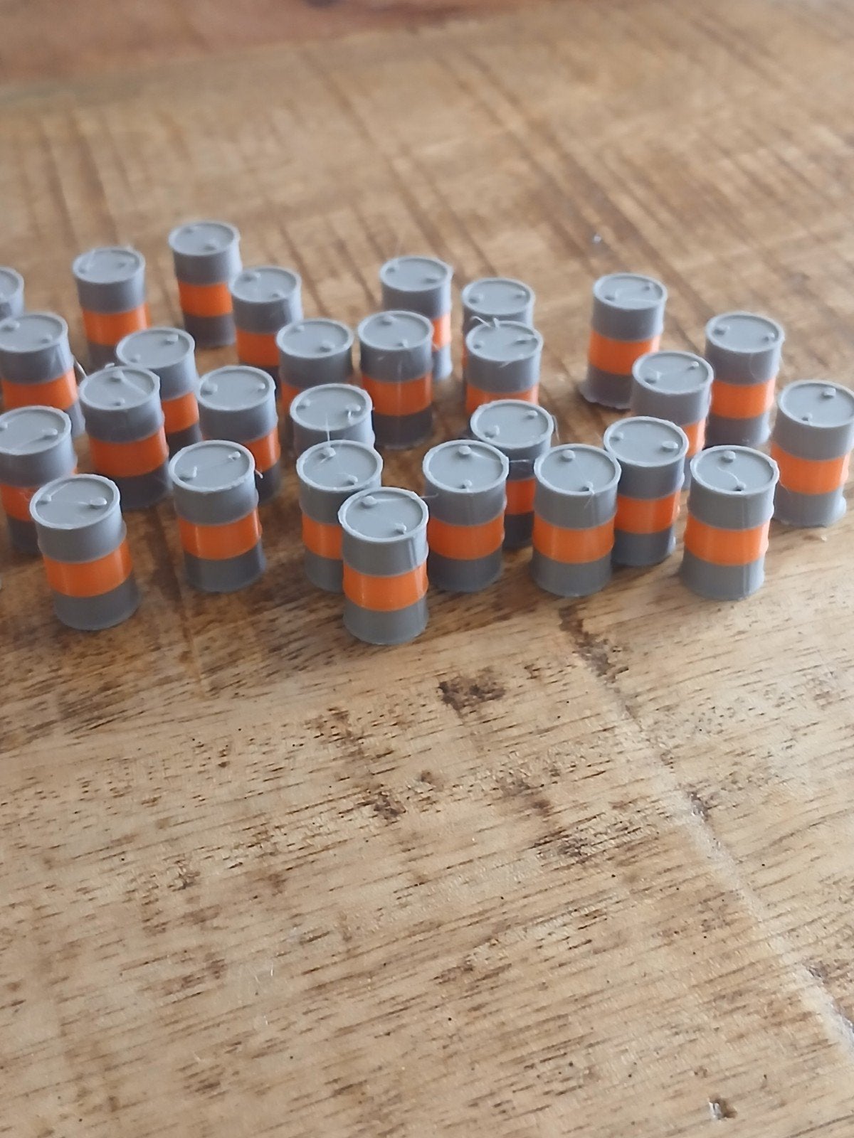 30x multicolor grijs oranje olievaten 1/50, Dieren en Toebehoren