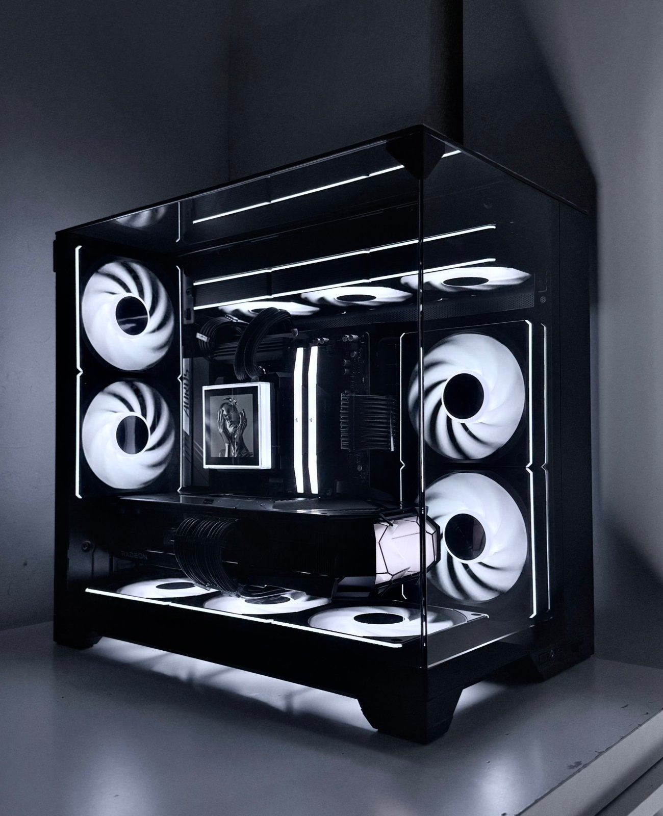 GAME PC | RX 9070 XT | R7 9800x3d | 32GB | 2TB, Computers en Software, Met monitor, Samsung 980 evo 2TB m.2 NVMe, 32 GB, Virtual Reality
