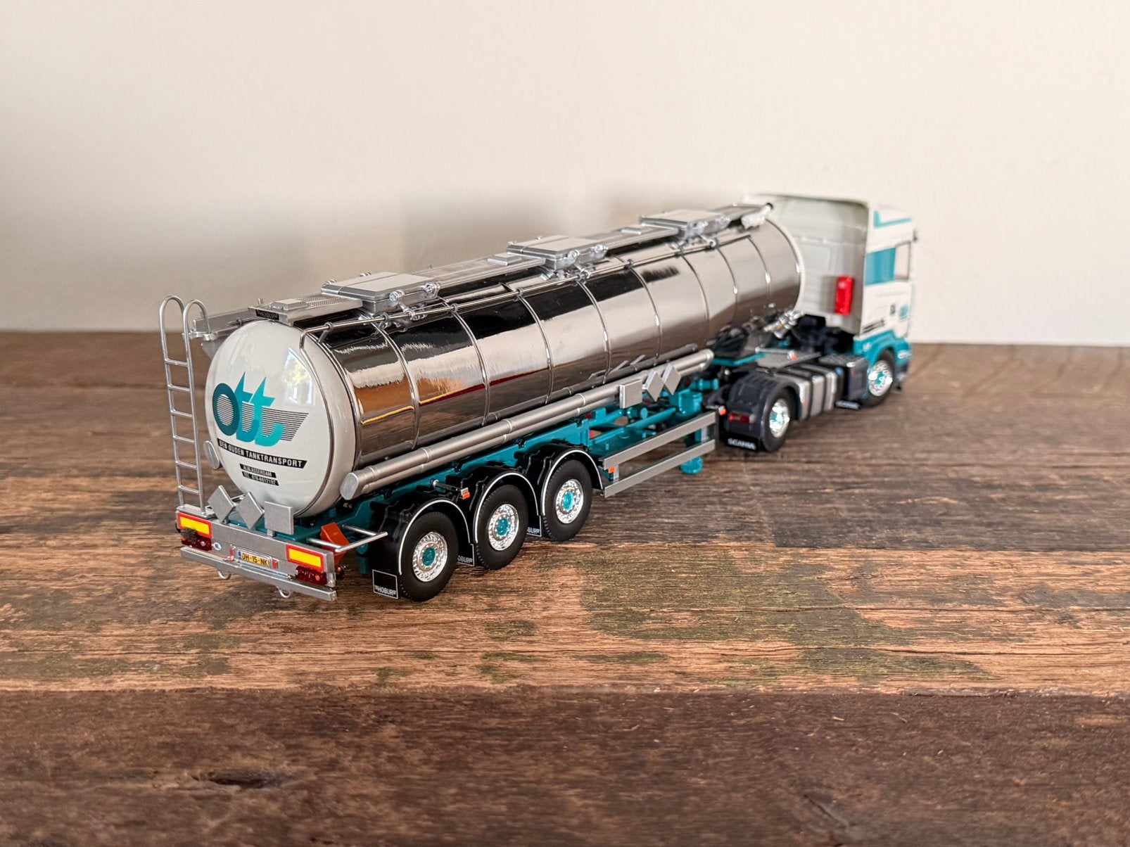 Tekno - Scania Highline Den Ouden tank transport, Ophalen of Verzenden, Zo goed als nieuw, Bus of Vrachtwagen, Tekno