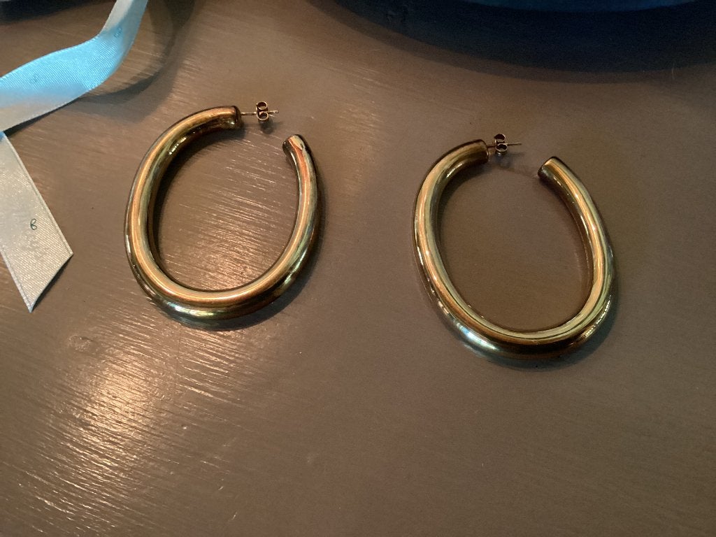 Miccy’s oorbellen, Hangers, Ophalen of Verzenden, Zo goed als nieuw, Goud