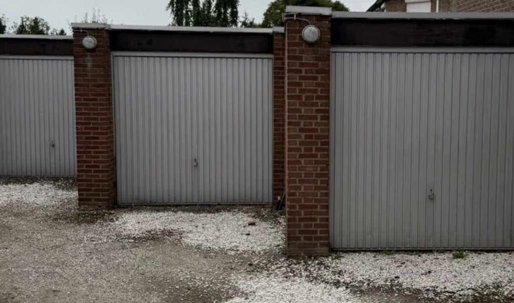 GARAGEBOX TE HUUR IN HEERLEN Gebr Hennenstraat €125,- PM, Limburg
