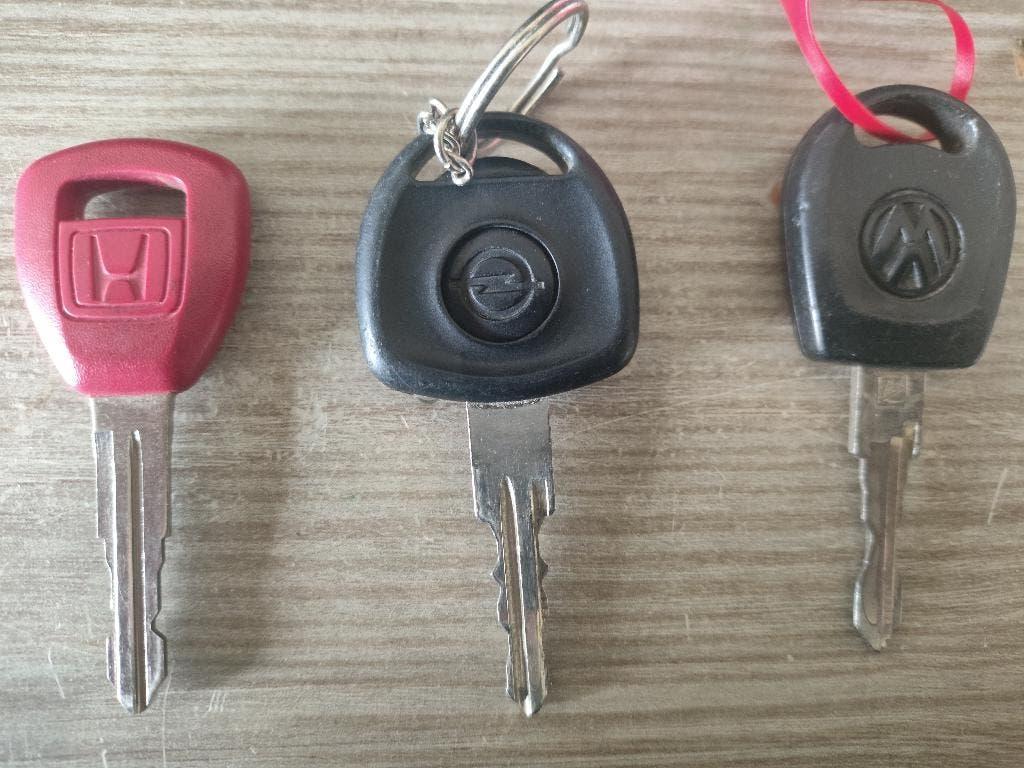 Originele oude autosleutels, Ophalen of Verzenden