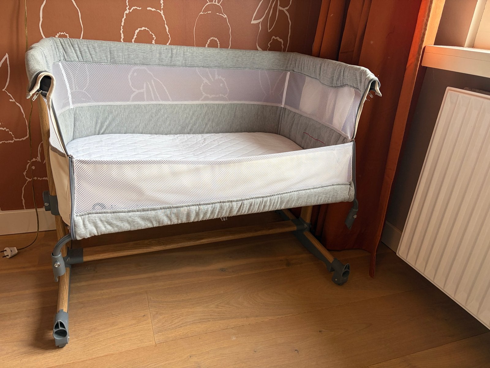 Lionelo Leonie 3in1 Co sleeper cosleeper Wiegje beige hout, Kinderen en Baby's, Ophalen, Zo goed als nieuw, Wieg
