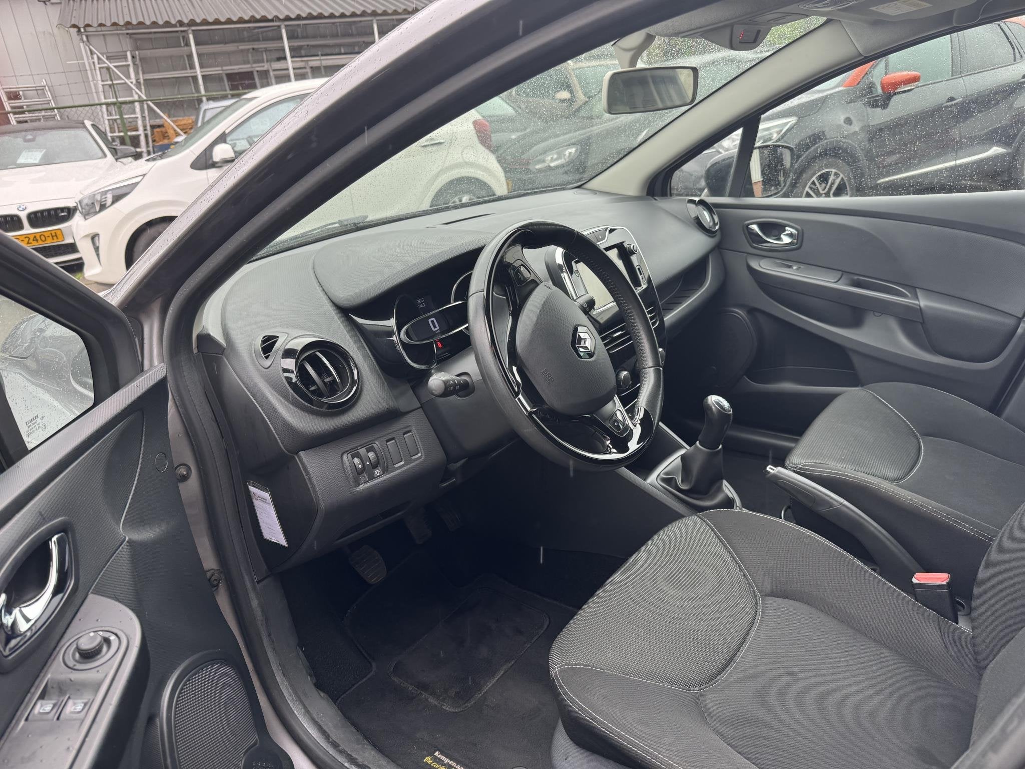 Renault Clio Estate 0.9 TCe Authentique, Voorwielaandrijving, Stof, Start-stop-systeem, Handgeschakeld