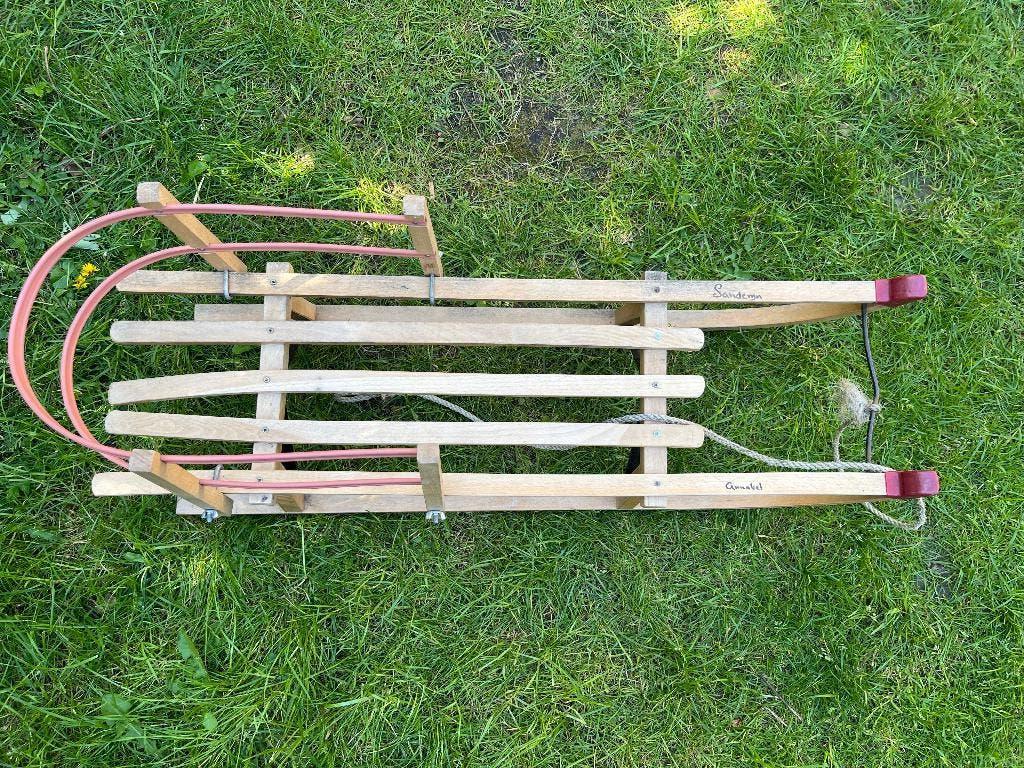 Houten slee, Ophalen, Rugleuning, Gebruikt, Hout