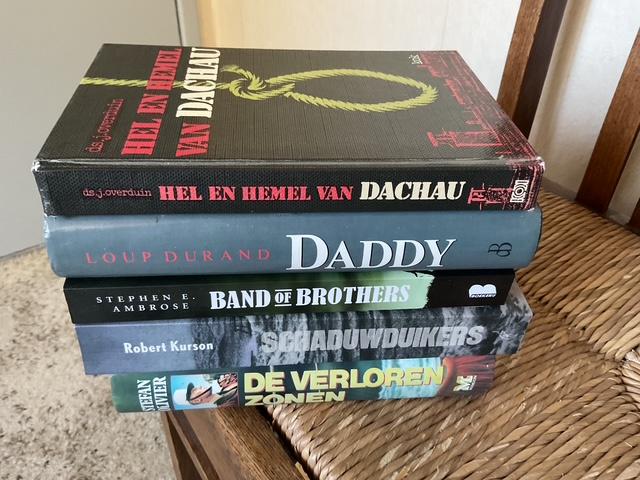 5 Oorlogsboeken  van verschillende schrijvers, Ophalen of Verzenden, Tweede Wereldoorlog, Gelezen, Verschillende