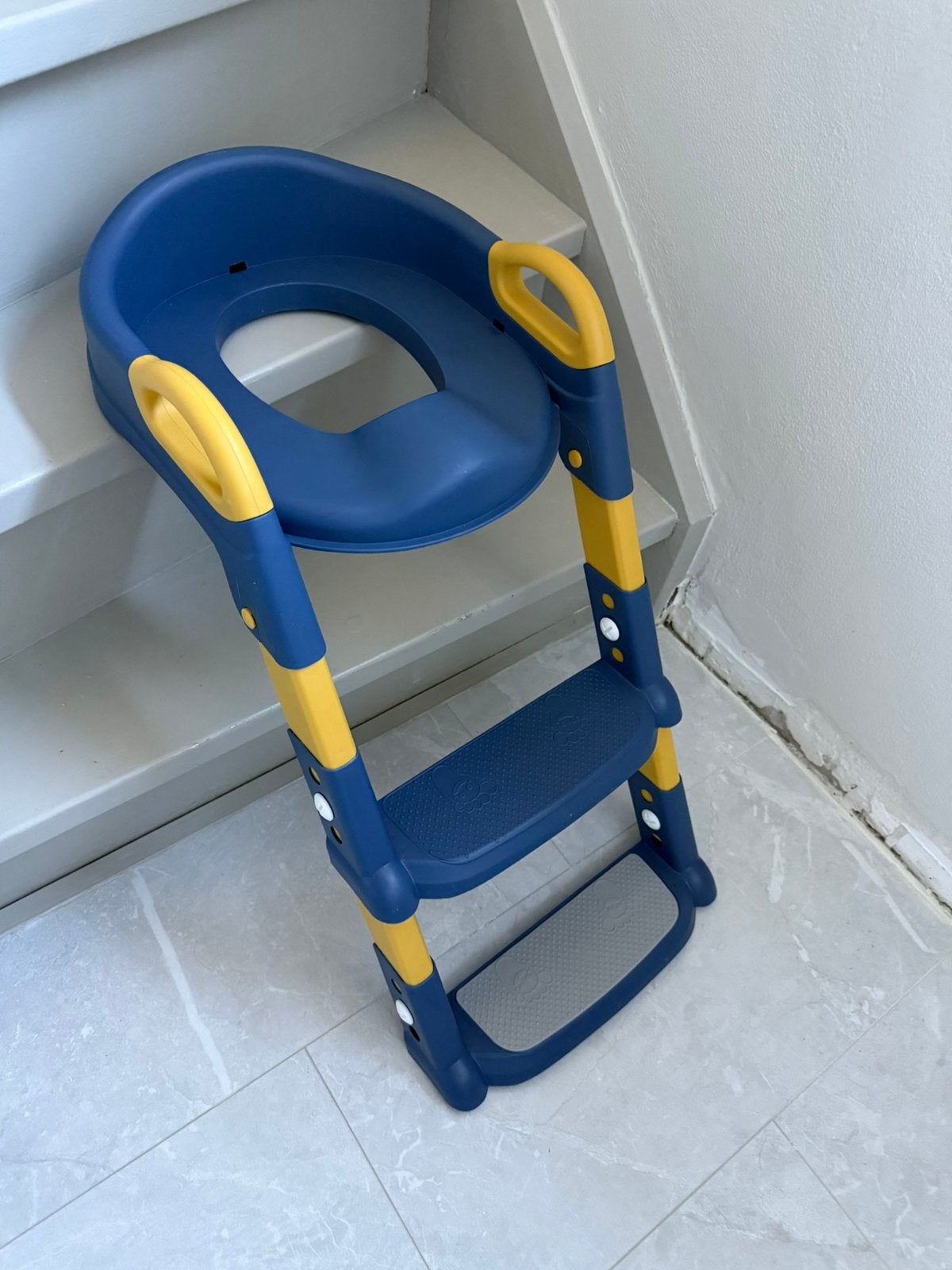 Nieuw wc verkleiner met trapje, Ophalen, Zo goed als nieuw