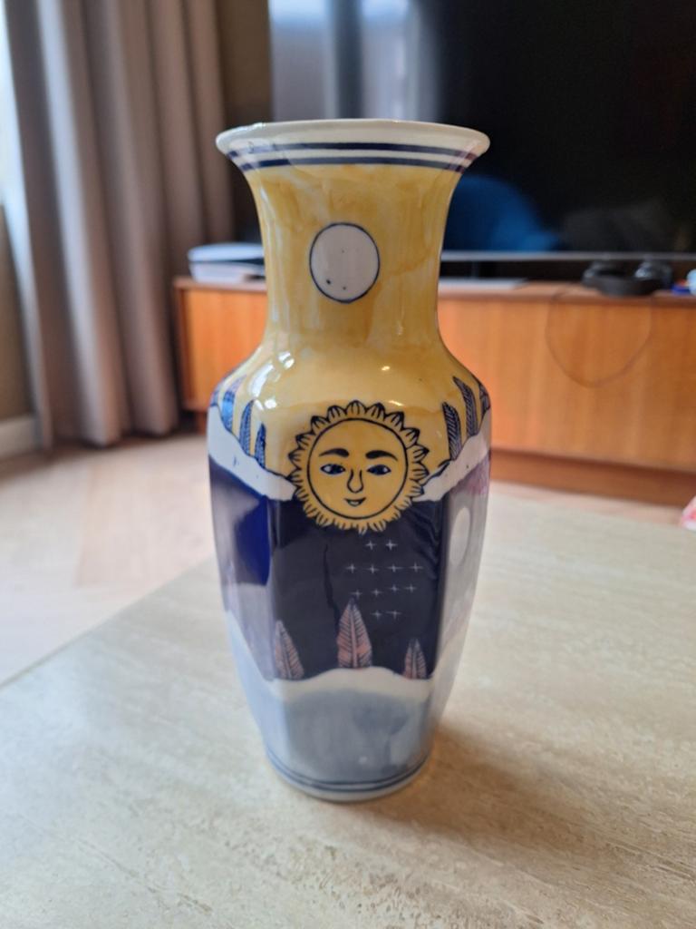 Vintage vaas met zon en maan decoratie, Ophalen of Verzenden