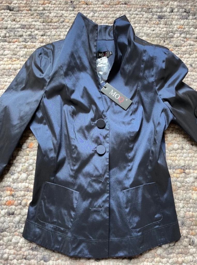 MOQ-blazer Mabel donkerblauw mt 36 - NIEUW met prijskaartje, Kleding | Dames, Jasjes, Kostuums en Pakken, Nieuw, Jasje, Maat 36 (S)
