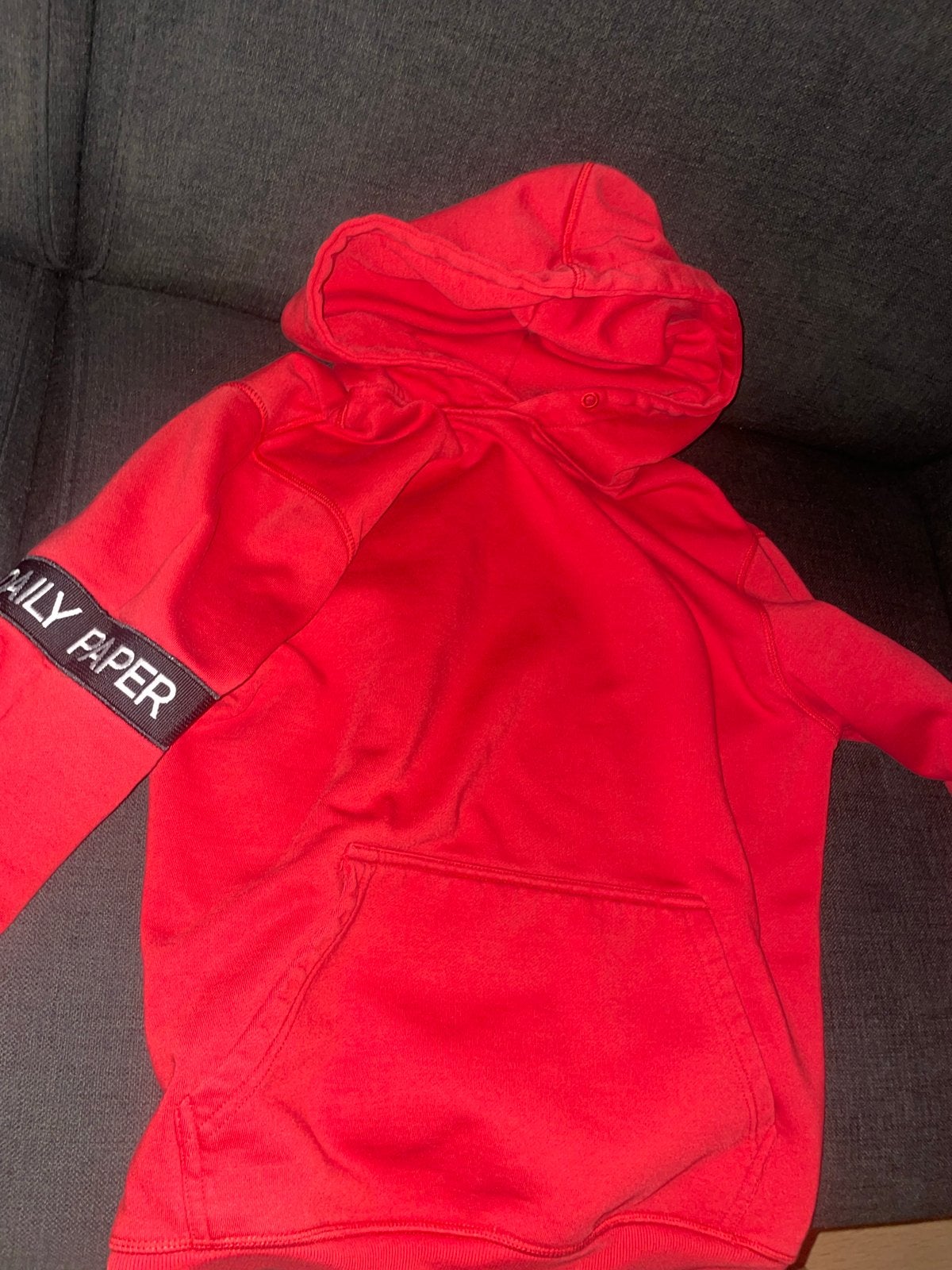 Daily Paper hoodie rood, Ophalen of Verzenden, Zo goed als nieuw, Maat 38/40 (M), Rood