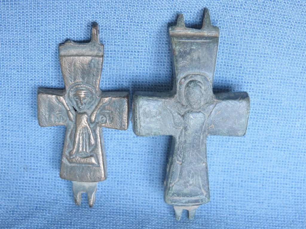 Byzantijnse rijk - kruizen in brons - 7e - 11e eeuw A.D., Antiek en Kunst, Antiek | Religie, Ophalen of Verzenden