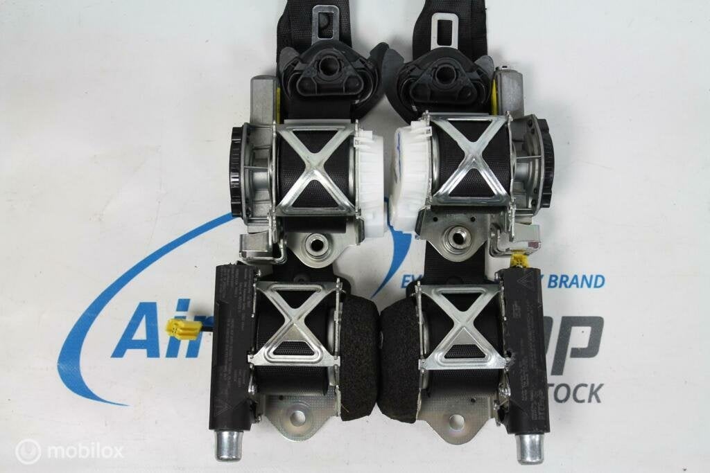 2 x gordels voor + 2 x achter Mercedes C klasse W204, Gebruikt, Ophalen of Verzenden