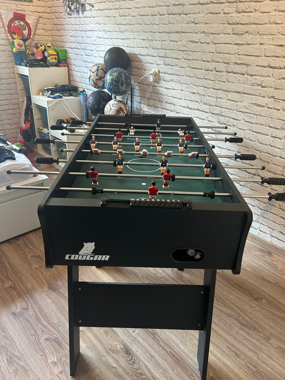 Tafelvoetbaltafel Cougar, Ophalen, Gebruikt