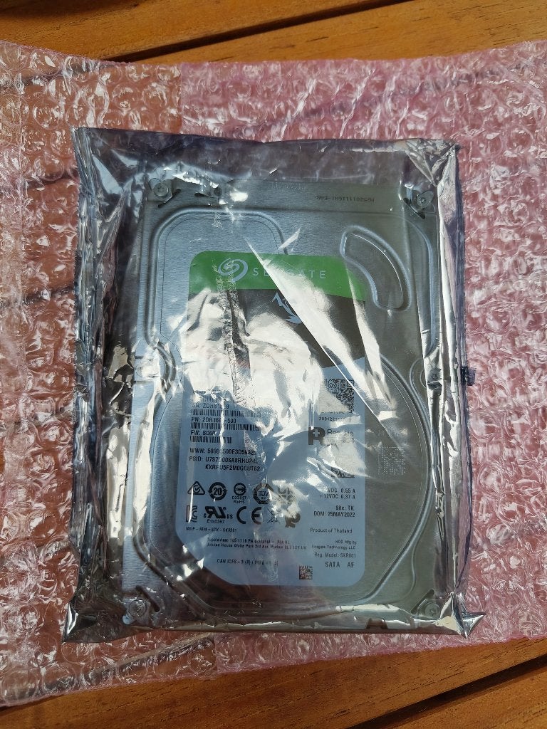 IronWolf 4TB nieuw in verpakking, Intern, Nieuw, Ophalen of Verzenden, Seagate