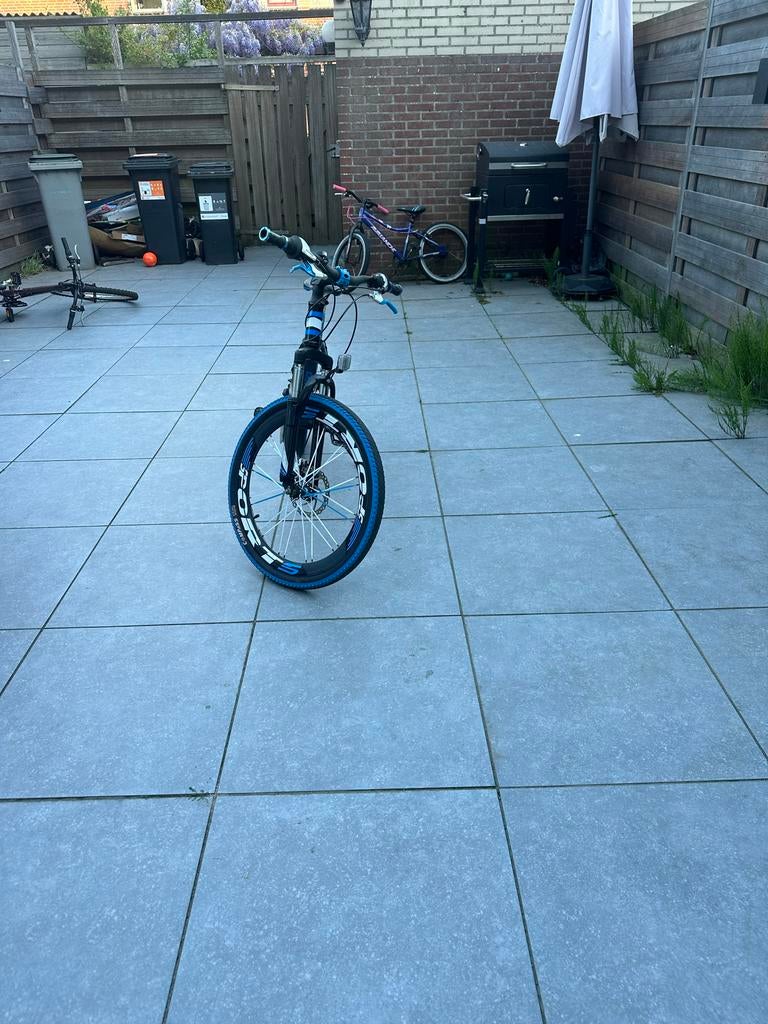 Kiyoko mountainbike voor jongens - rijklaar (versnelling fix, Fietsen en Brommers, Gebruikt, Versnellingen, Minder dan 49 cm, Schijfrem