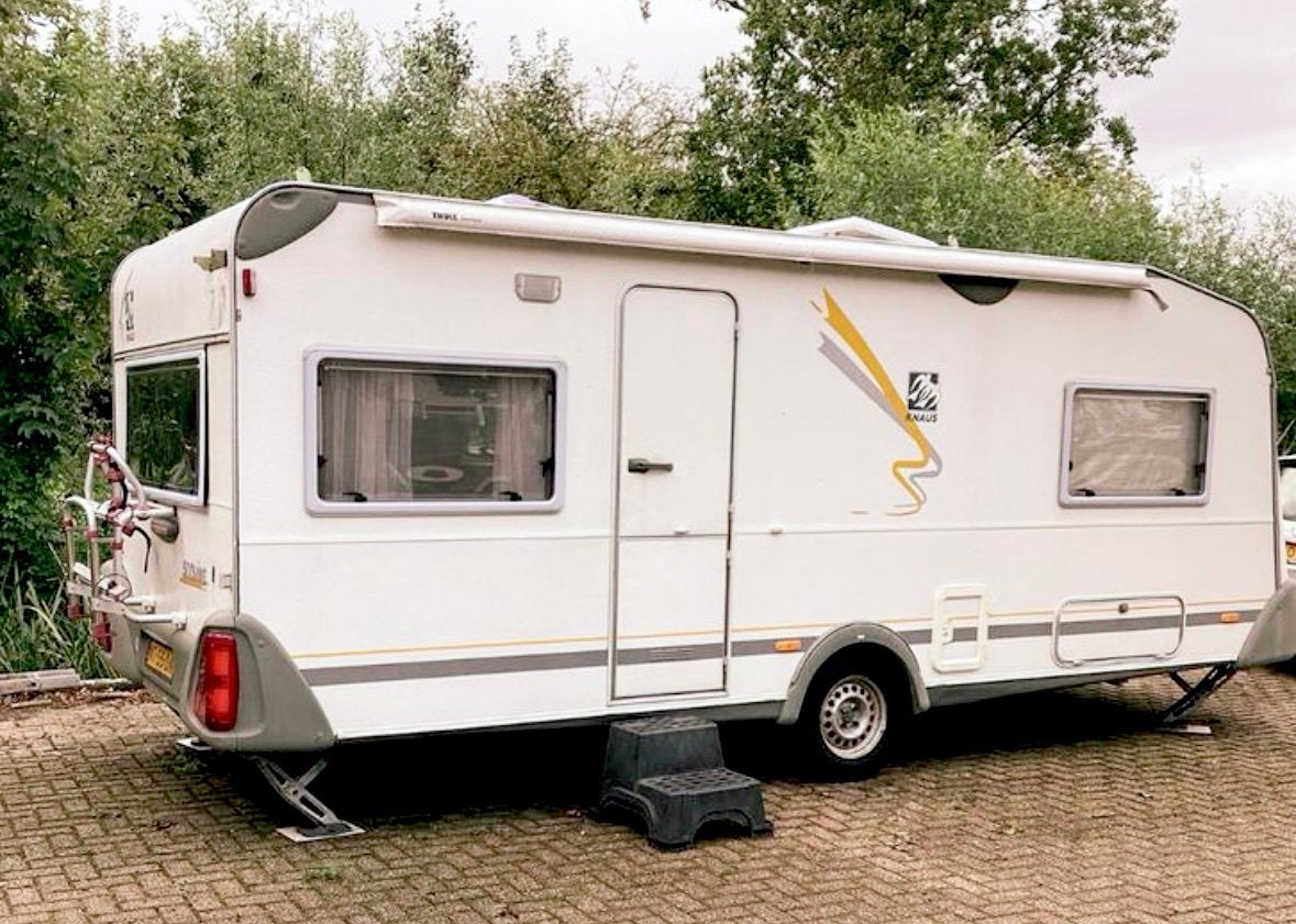 Knaus Sudwind 530 TK -Ruime 6-persoons caravan met stapelbed, Caravans en Kamperen, Caravans, Stapelbed, Rondzit, Particulier