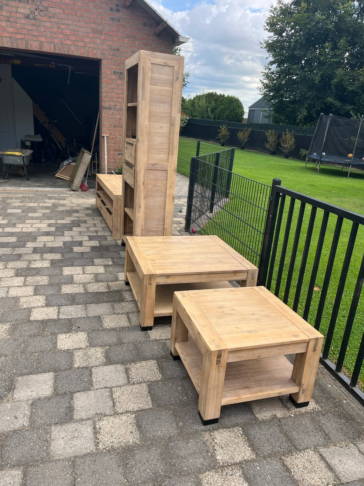 Tegen elk bod Boekenkast, TV-meubel en salontafels, Ophalen, Gebruikt, 200 cm of meer, Eikenhout