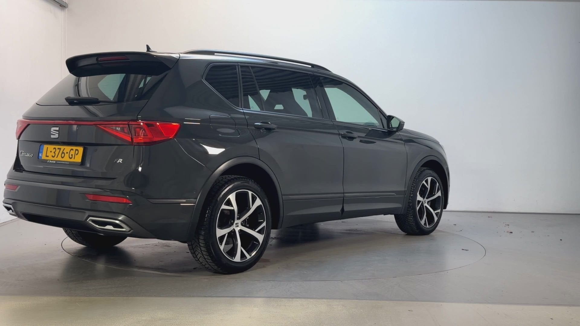 Seat Tarraco 1.5 TSI 150pk FR Business Intense Camera Naviga, Auto's, Seat, Voorwielaandrijving, Dealer onderhouden, 4 cilinders