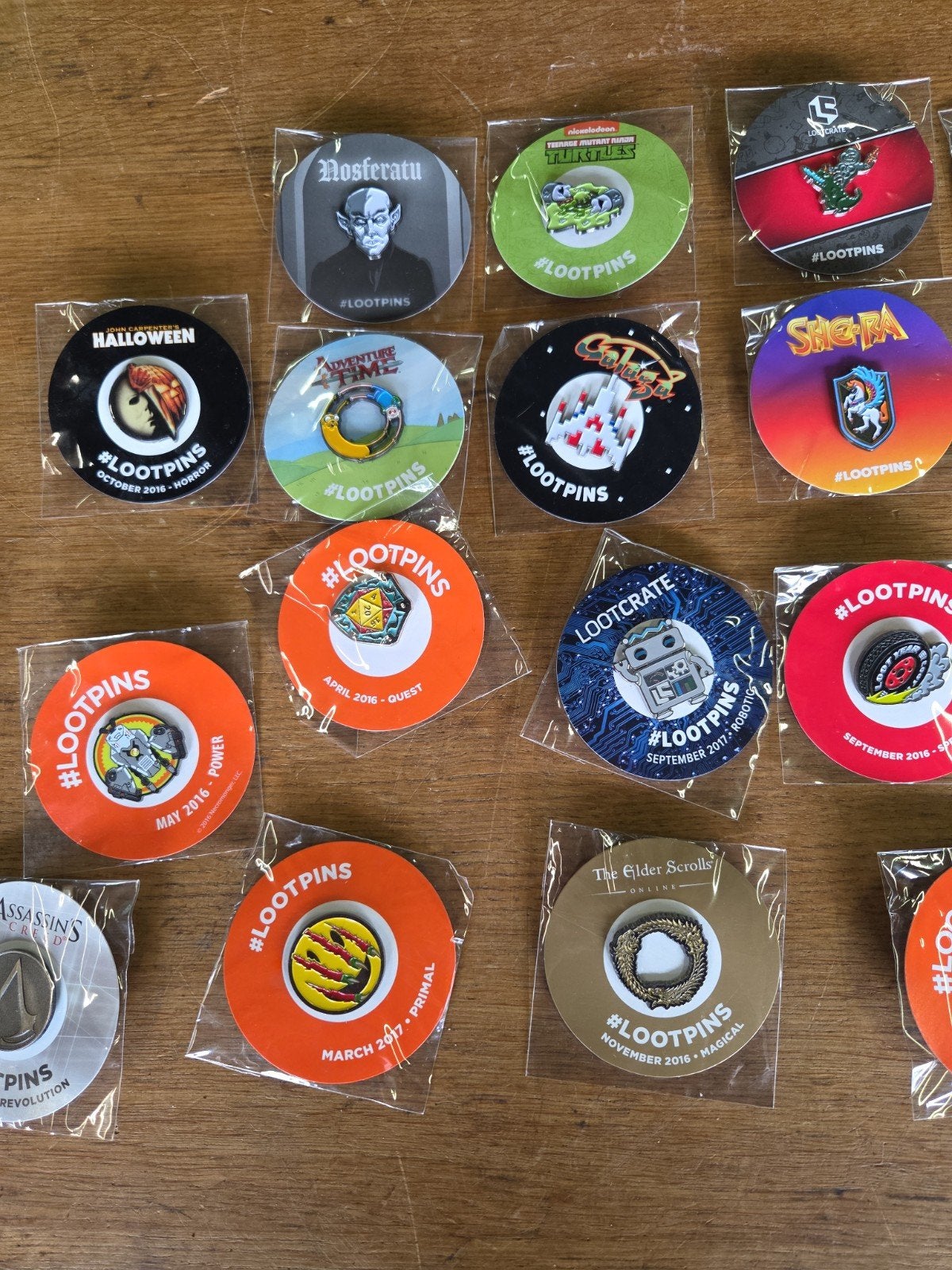 set lootpins lootcrate pin emaille, Nieuw, Ophalen of Verzenden, X, Overige onderwerpen