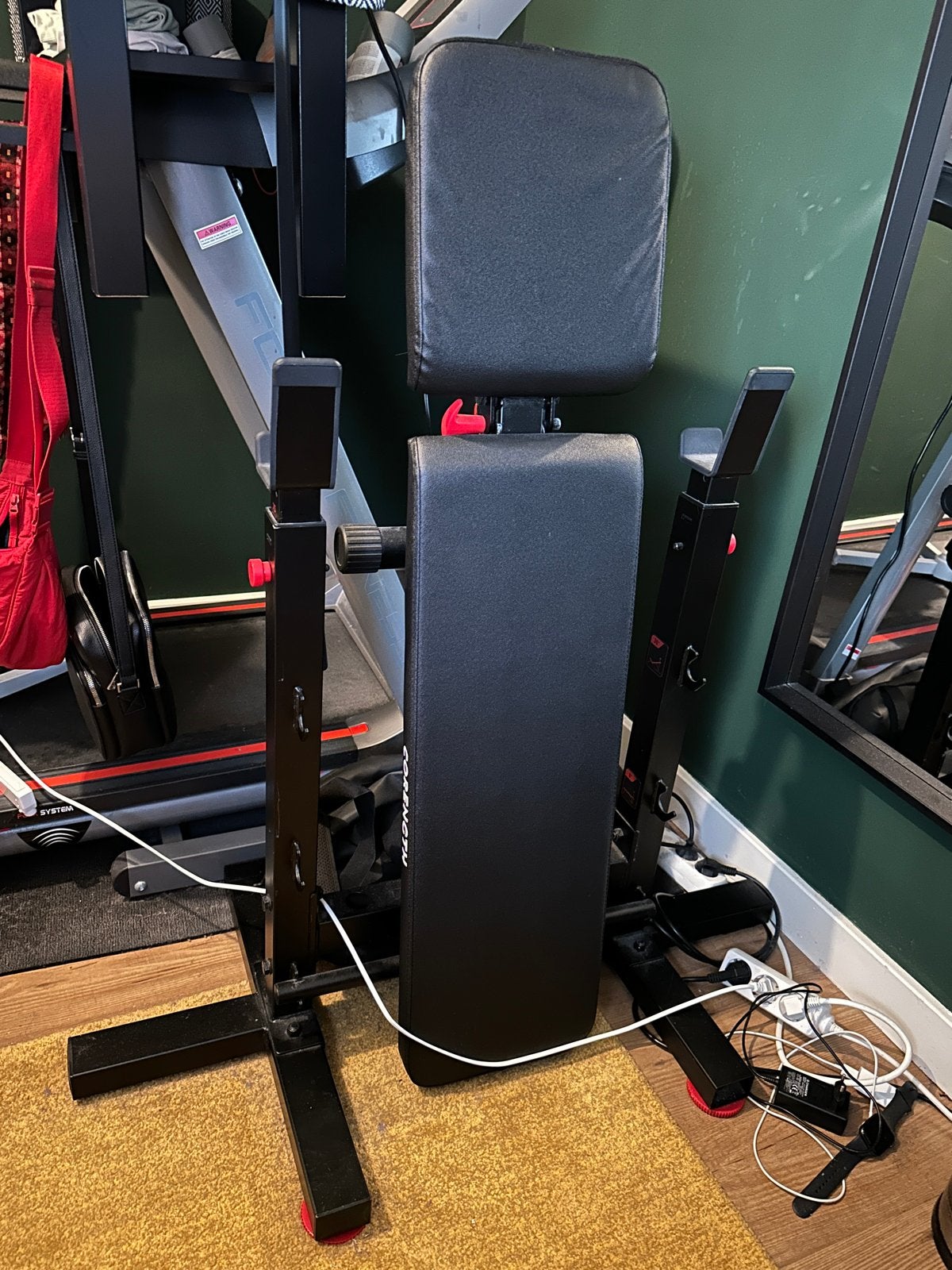 Domyos Opklapbare en Kantelbare Halterbank/benchpress, Sport en Fitness, Fitnessmaterialen, Ophalen, Zo goed als nieuw, Armen