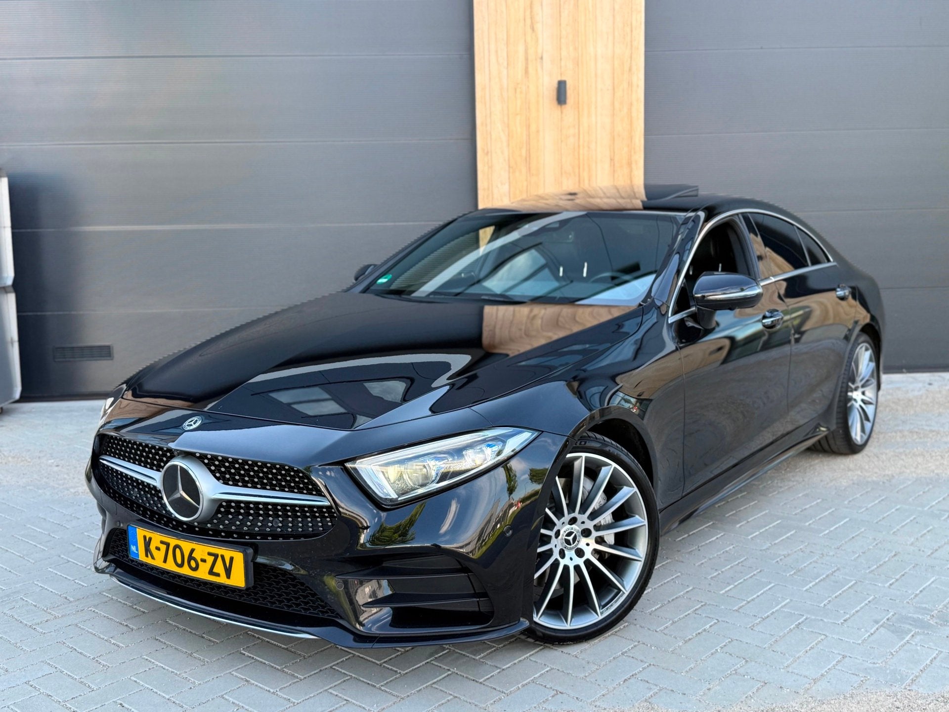 Mercedes-Benz CLS-klasse 350 d 4MATIC AMG (bj 2018) 286PK LU, Auto's, Mercedes-Benz, Automaat, Dealer onderhouden, Gebruikt, 2925 cc