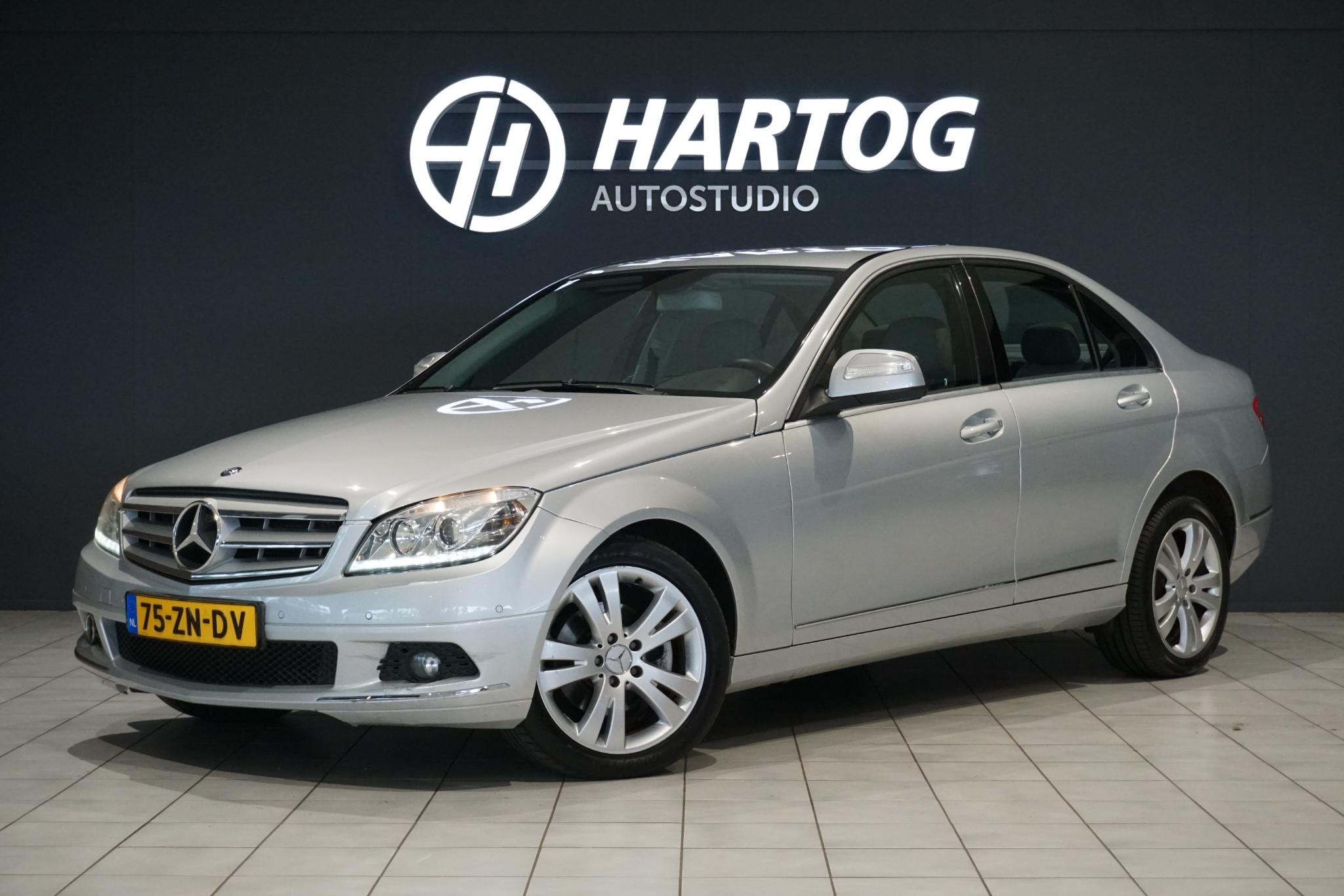 Mercedes-Benz C-klasse 200 K Avantgarde 184pk AUTOMAAT + COM, Auto's, Automaat, 4 cilinders, 1796 cc, Origineel Nederlands
