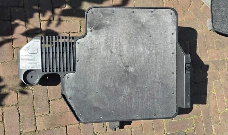 Volvo Subwoofer S60, V70, XC70, S80 - Upgrade Audiosysteem, Ophalen, Nieuw, Volvo