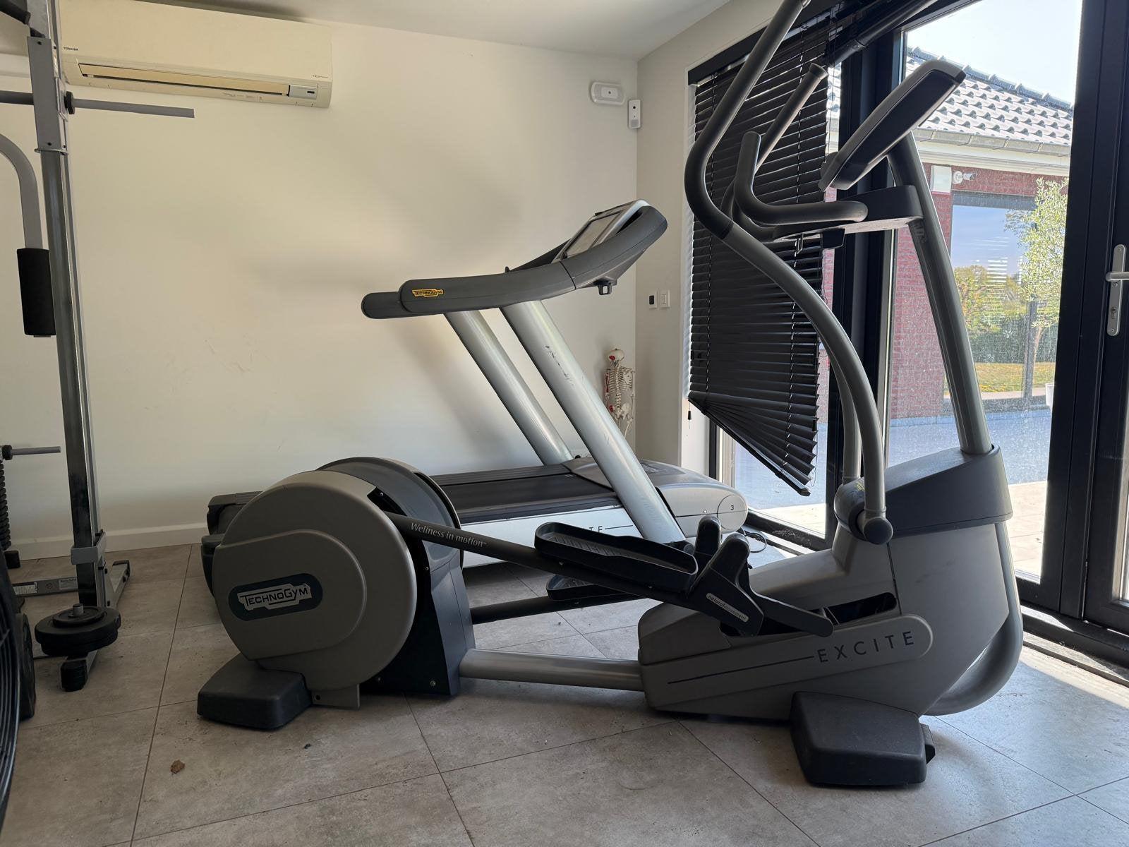 Technogym Excite Crosstrainer – Professionele kwaliteit, Ophalen, Gebruikt, Overige typen