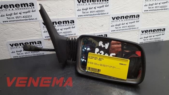 Buitenspiegel rechts van een Peugeot 205, Auto-onderdelen, Gebruikt, -, -, Ophalen of Verzenden