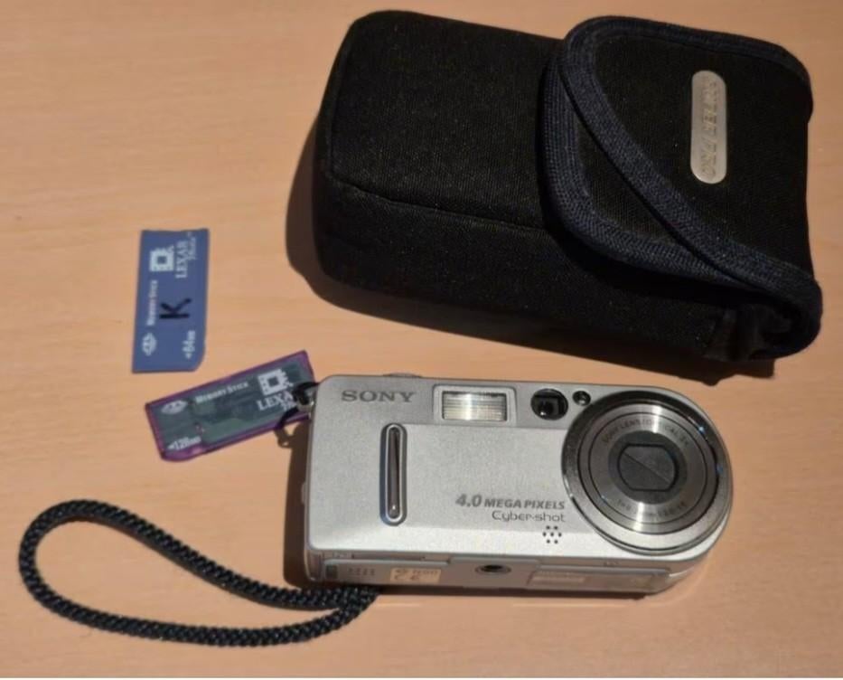 SONY DIGITALE CAMERA CYBERSHOT, Audio, Tv en Foto, Fotocamera's Digitaal, Compact, Refurbished, Ophalen of Verzenden, Sony