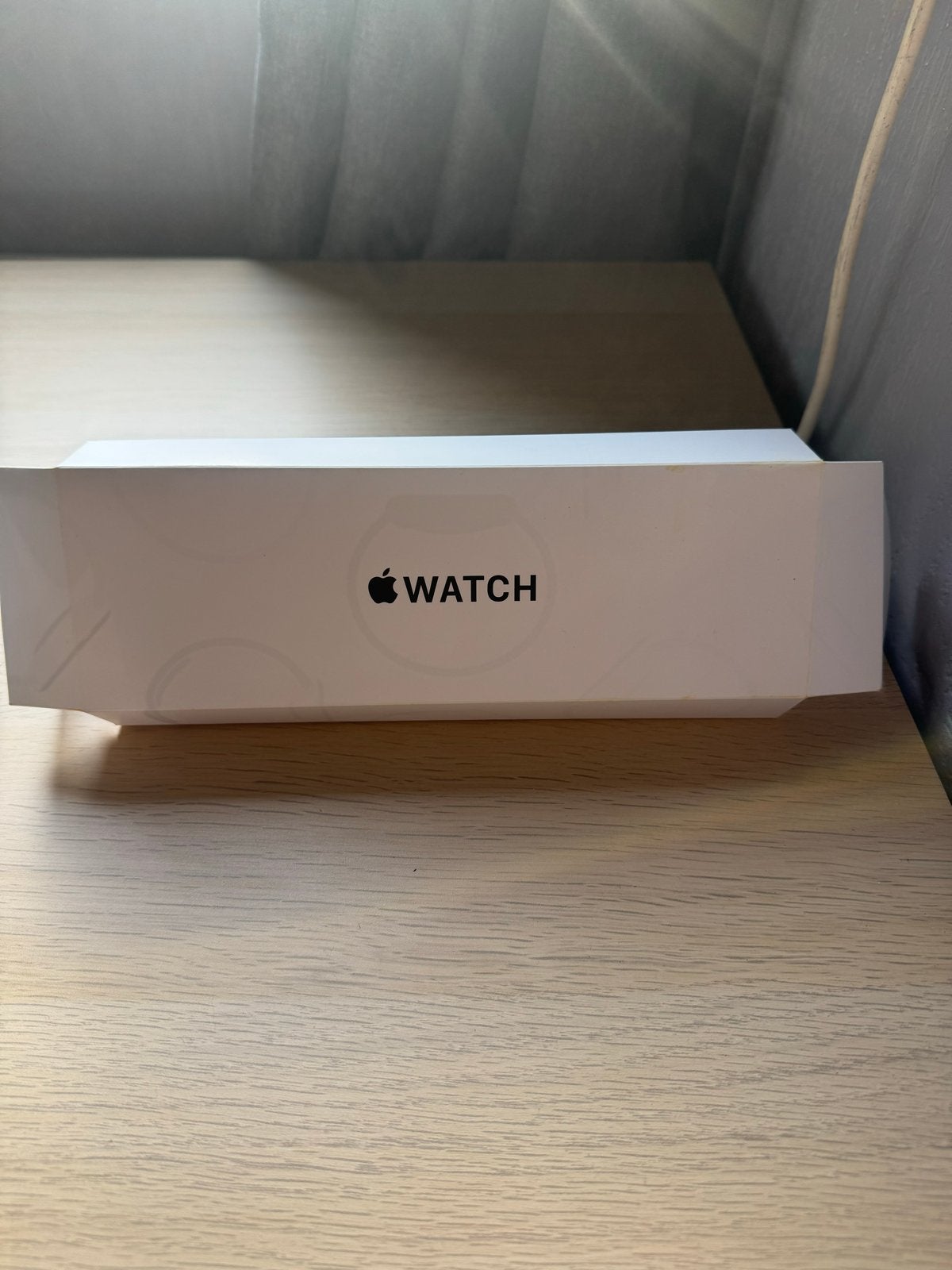 Foto 4 van Apple Watch SE 2e generatie 44mm – Midnight Sportband