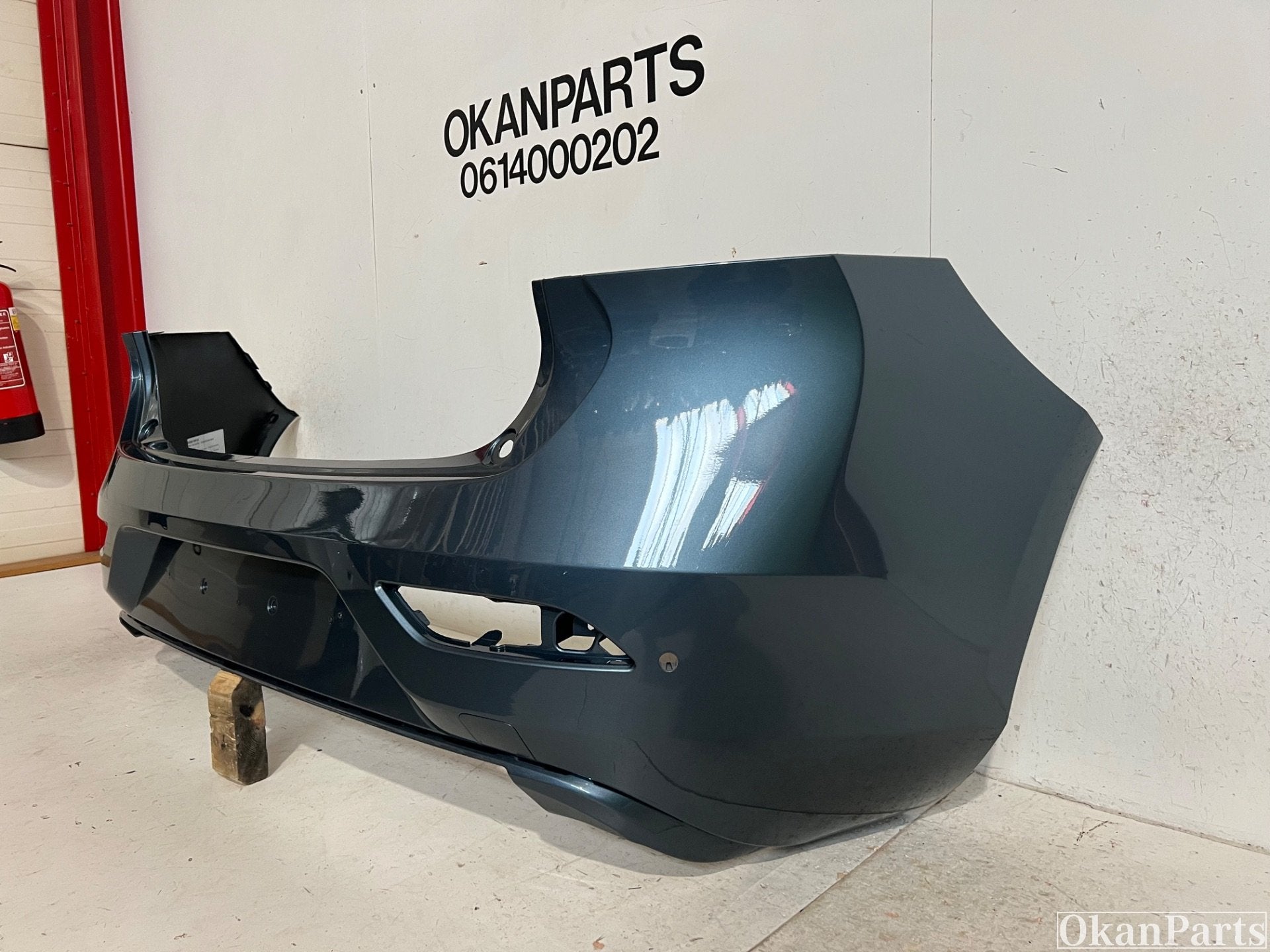Volvo V40 Achterbumper 31283756, Info@fabrikant.eu, Fabrikantstraat 1
1000 AA  Amsterdam, NL, Ophalen of Verzenden, Achter