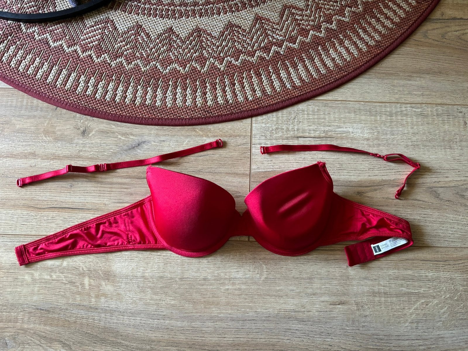 Nieuwe rode BH met afneembare bandjes 85C, Ophalen of Verzenden, Rood, BH