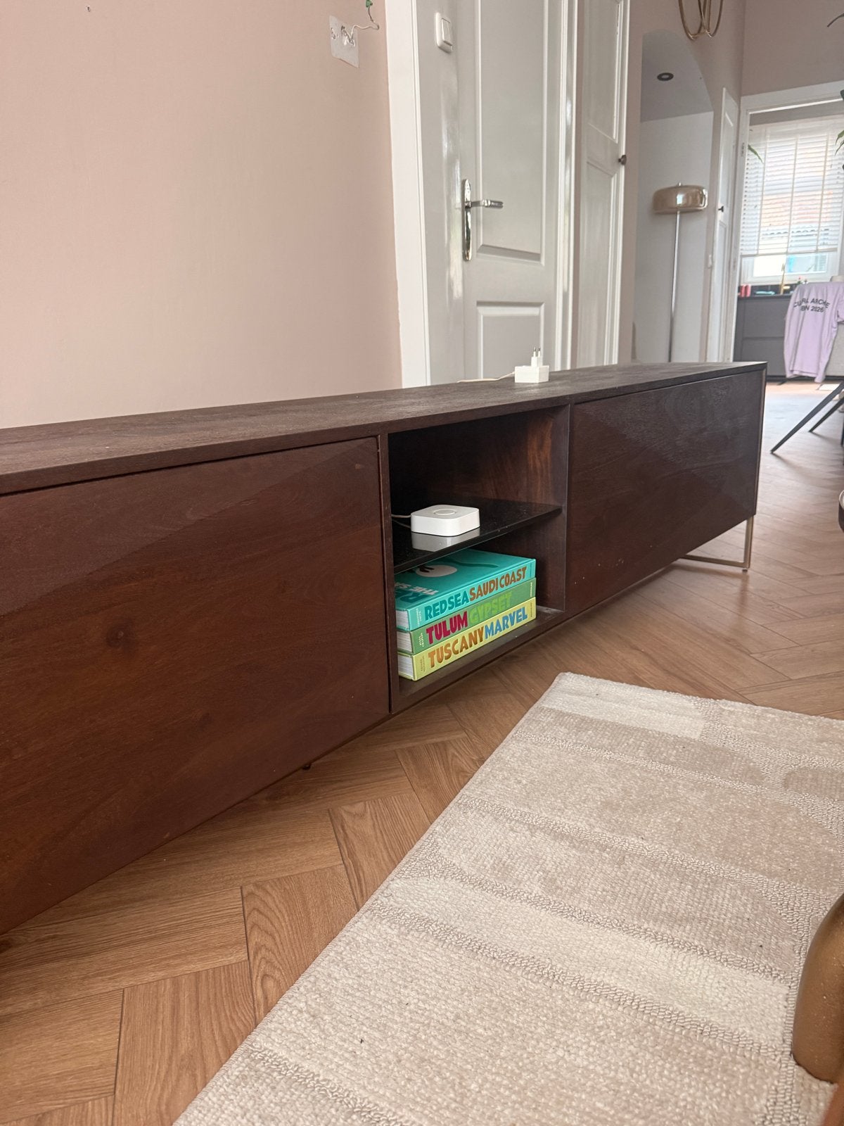 Ptmd TV Meubel met 2 deuren en middenvak, Ophalen, Gebruikt, 200 cm of meer, Minder dan 100 cm