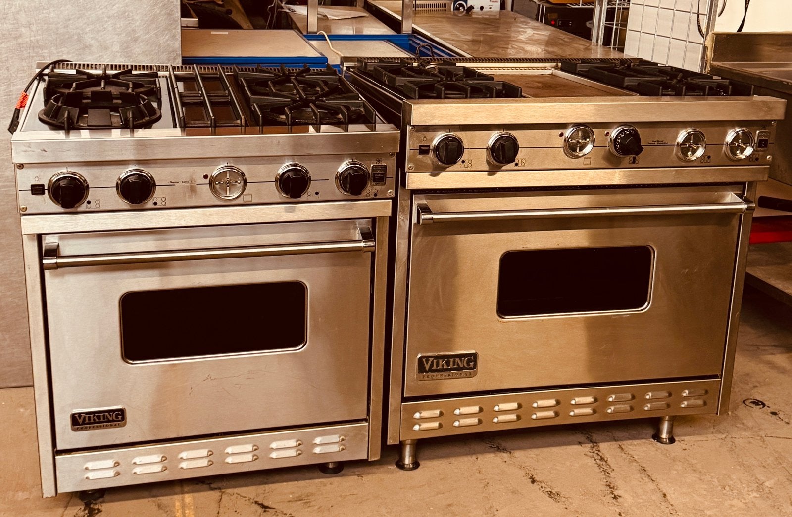 2 luxe professionele Viking gasfornuizen, Witgoed en Apparatuur, 60 cm of meer, Ophalen of Verzenden, Zo goed als nieuw, Gas