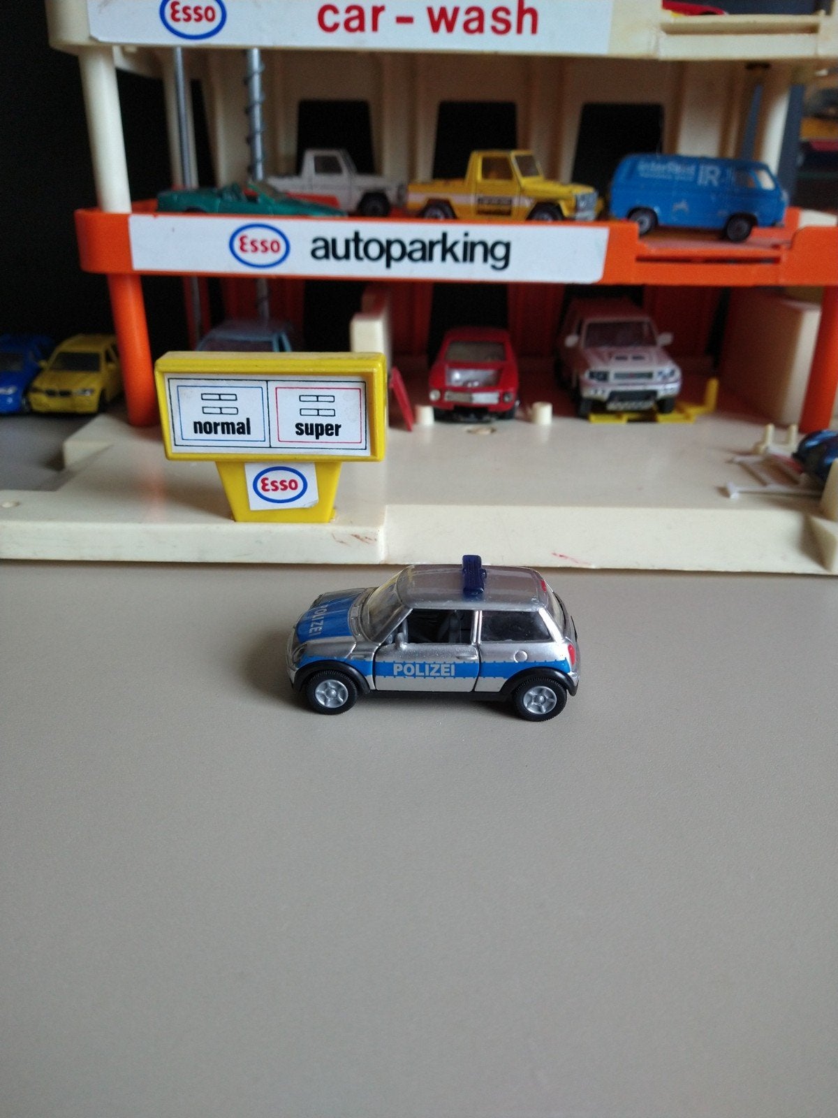 Siku Miniatuur Politieauto - Mini Cooper, Ophalen of Verzenden