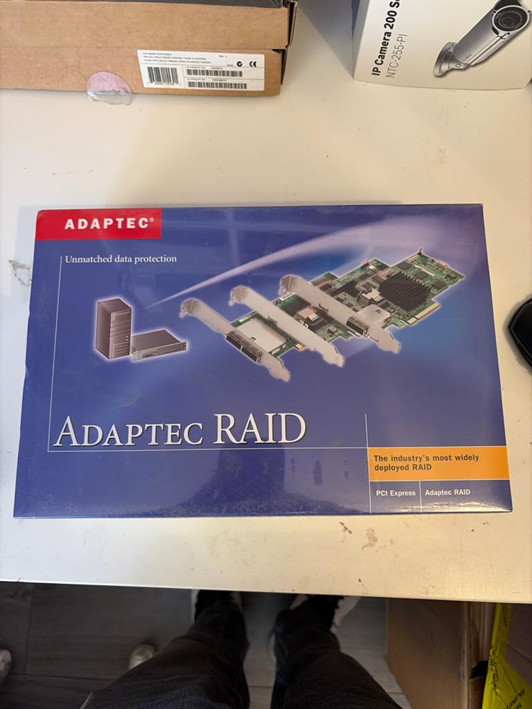 Adaptec RAID Controller - Ongeëvenaarde gegevensbescherming, Computers en Software, Harde schijven, Nieuw, Server, Intern, HDD