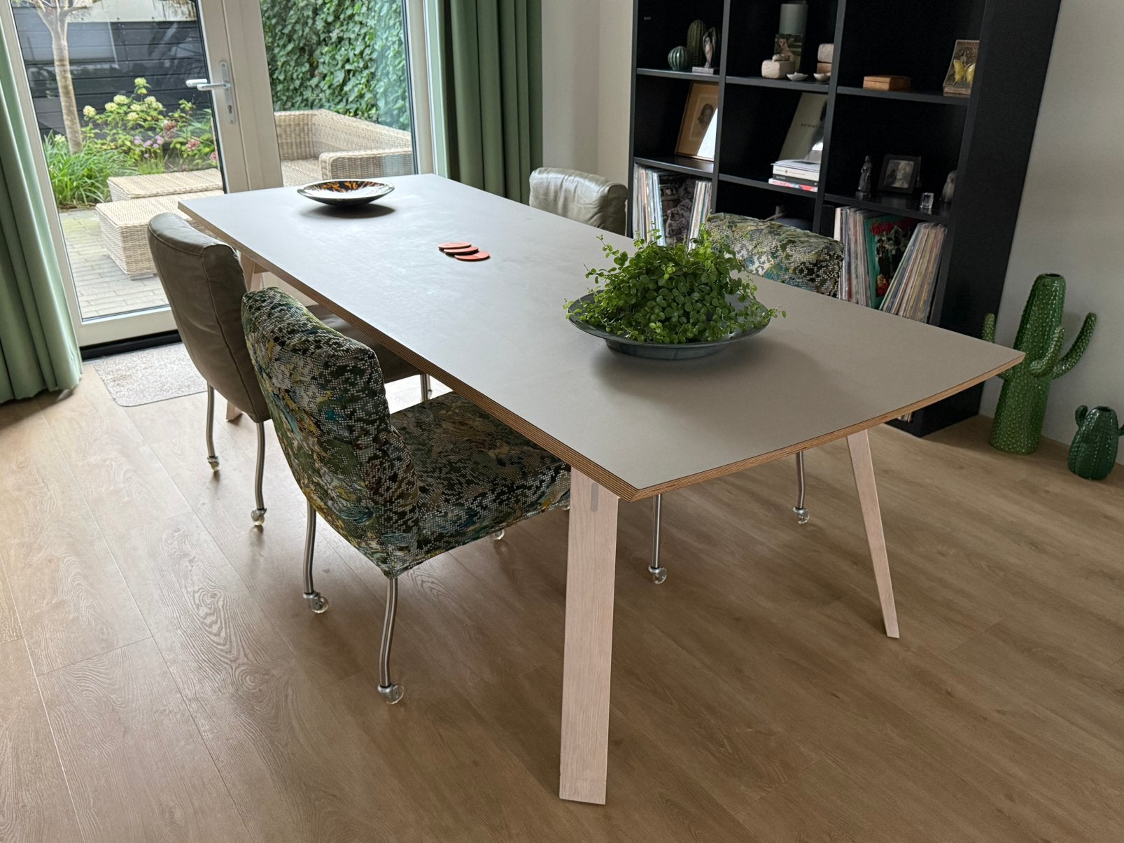 Eettafel / Conferentietafel Magic van Moods 260cm x 100cm, Huis en Inrichting, Tafels | Eettafels, Ophalen, Modern / strak design