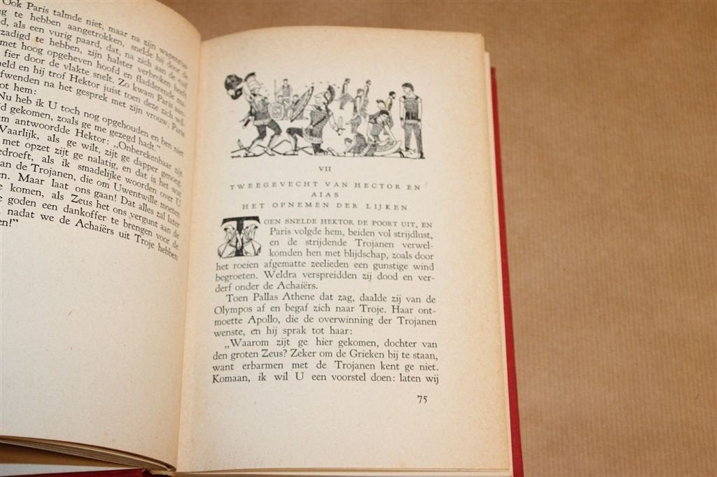 Strijd om Troje — Homeros' Ilias, Boucher 1948, Ophalen of Verzenden, Gelezen