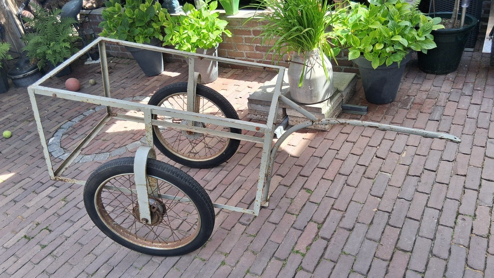 Stalen frame met brommer banden voor aanhanger., Ophalen, Gebruikt, Bagagekar, 80 kg of meer