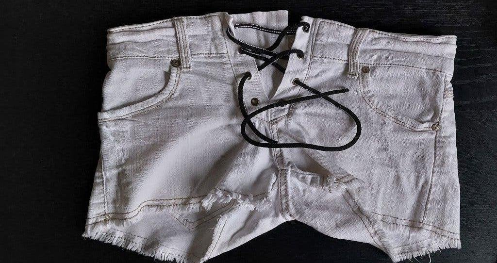 sexy shorts DENIM 3 modellen, Bershka en Sinsay, kort, S, Blauw, Bershka en Sensay, Ophalen of Verzenden, Zo goed als nieuw