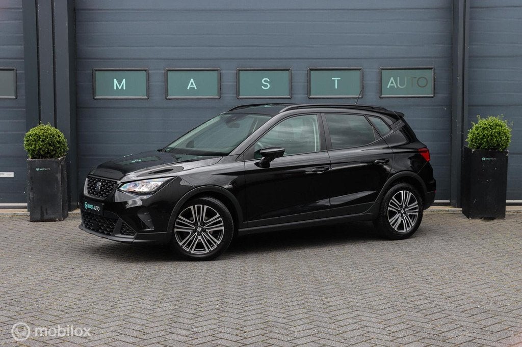 Seat Arona 1.0 TSI Style|AUT|Cruise|Stoelverwarming|LED|Park, Auto's, 1131 kg, Stof, Gebruikt, 116 pk