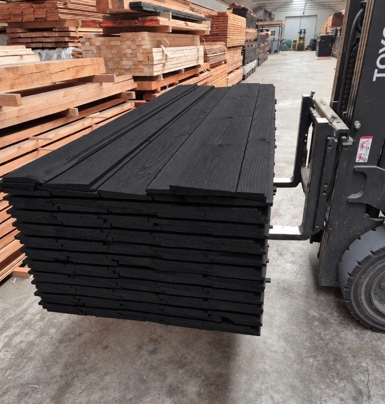 Te koop restpartijen mooie zweeds rabat planken zwart €2,70, Ophalen of Verzenden, Nieuw, 250 cm of meer, Planken
