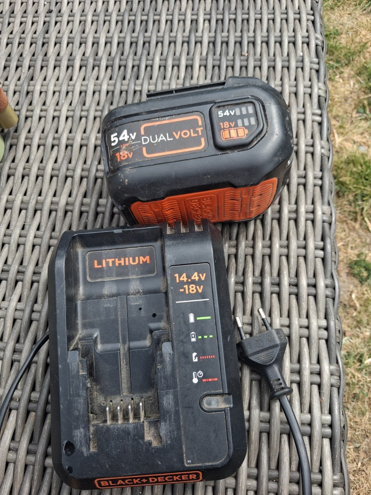 Black en decker accu 54v incl lader, Ophalen