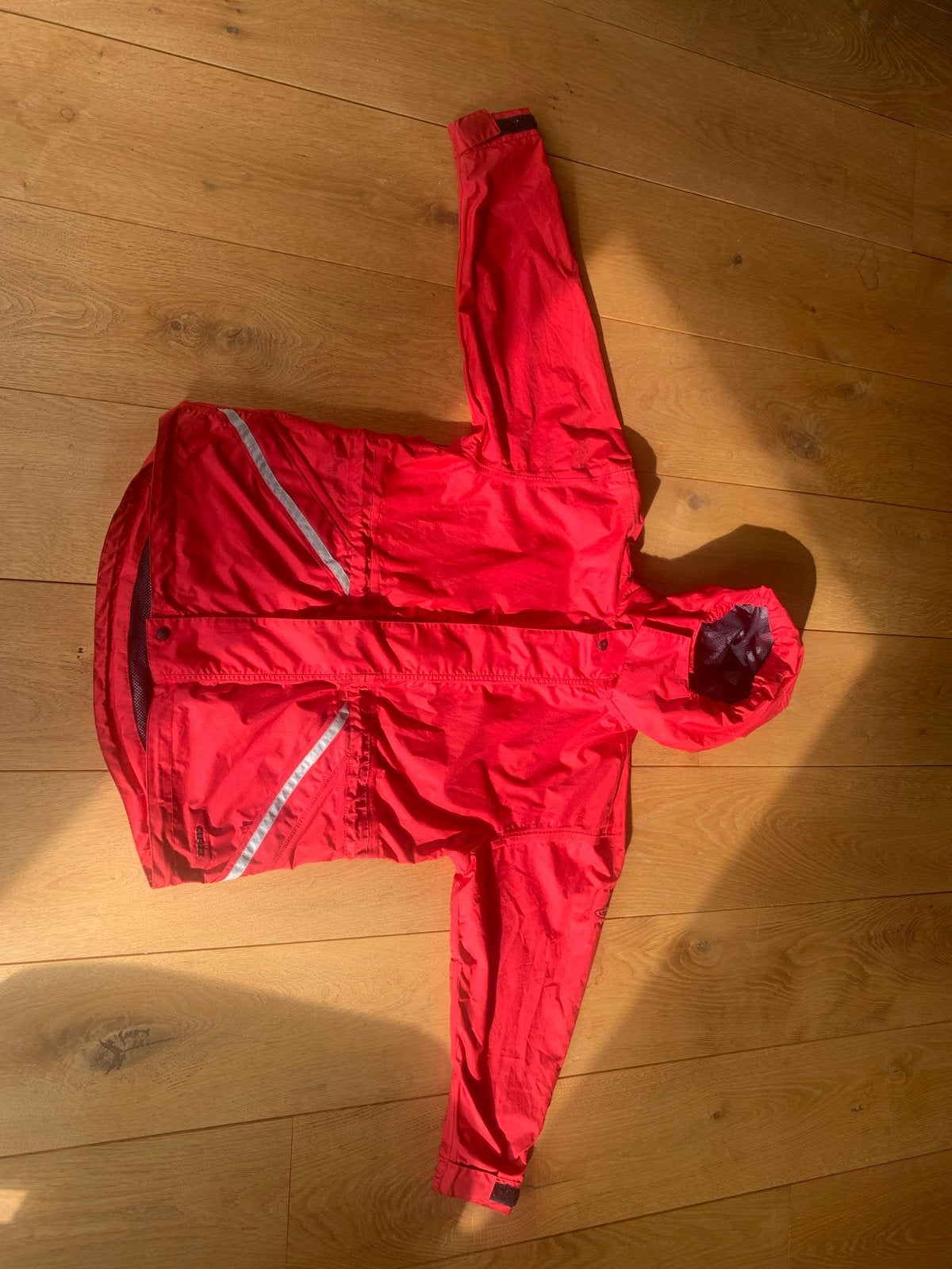 Vaude buitensport regen/zeiljack rood - Maat 140, Ophalen of Verzenden, Zo goed als nieuw, Kleding