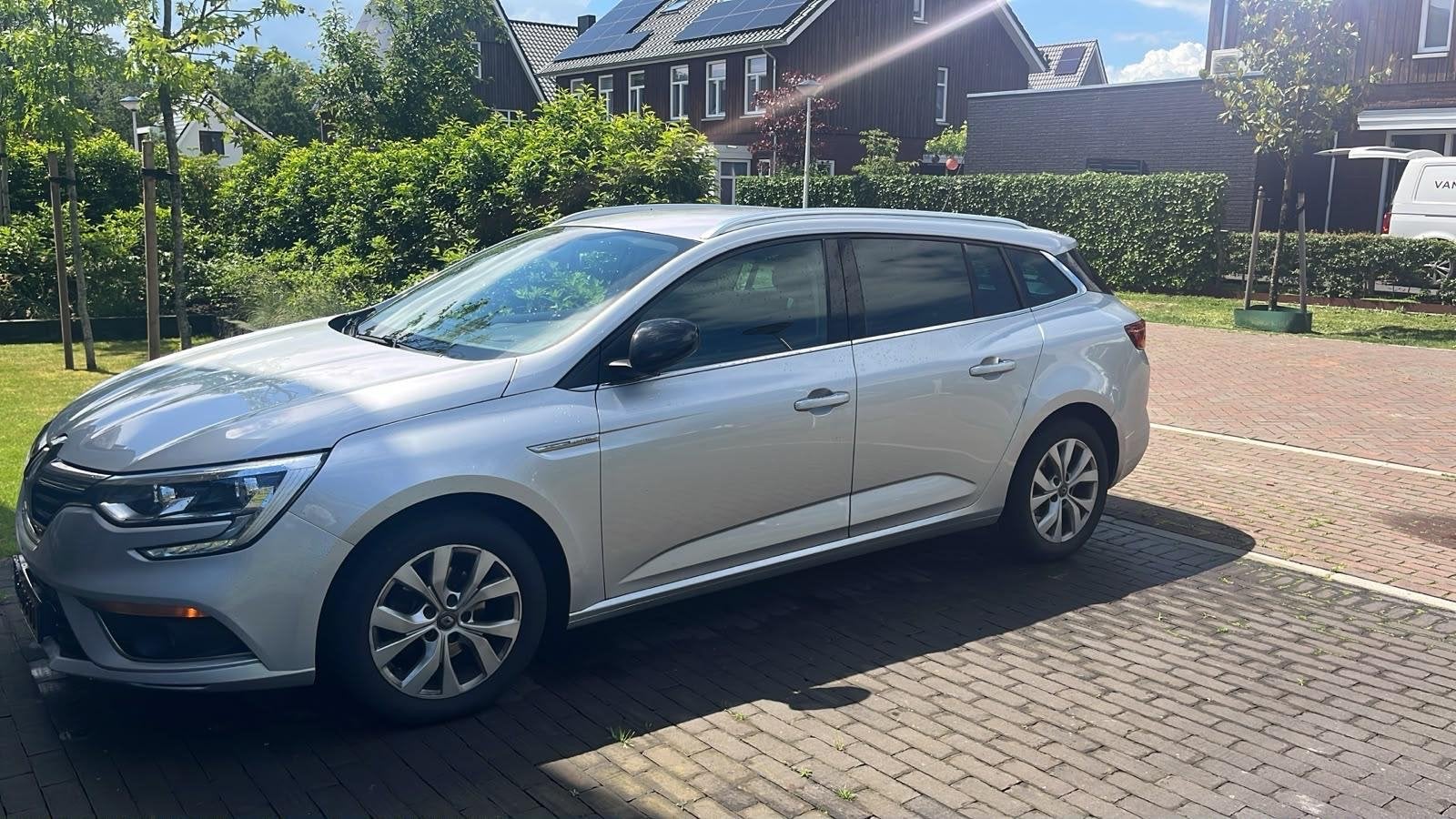 Renault Mégane 1.3 TCe 116pk GPF 2020 Grijs, Voorwielaandrijving, 680 kg, 4 cilinders, Stationwagon