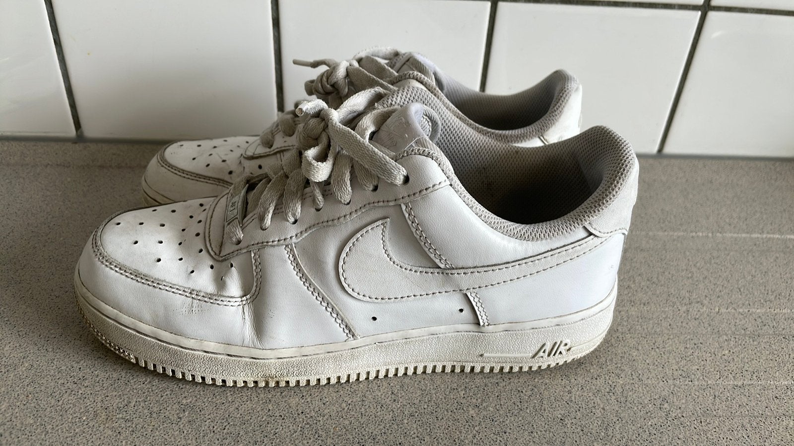 Nike Air Force 1 maat 40 wit, Ophalen of Verzenden, Zo goed als nieuw, Wit