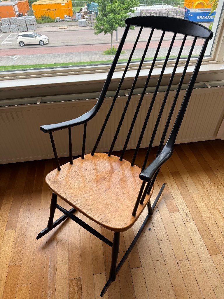 Lena Larsson schommelstoel, zwart/hout, 105x60x82 cm, Huis en Inrichting, Stoelen, Ophalen, Mid century, Zwart, Zo goed als nieuw